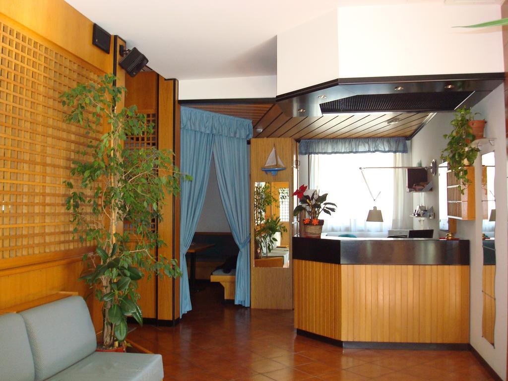 Hotel Zodiaco Lido di Jesolo Exteriör bild
