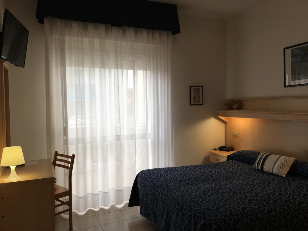 Hotel Zodiaco Lido di Jesolo Exteriör bild