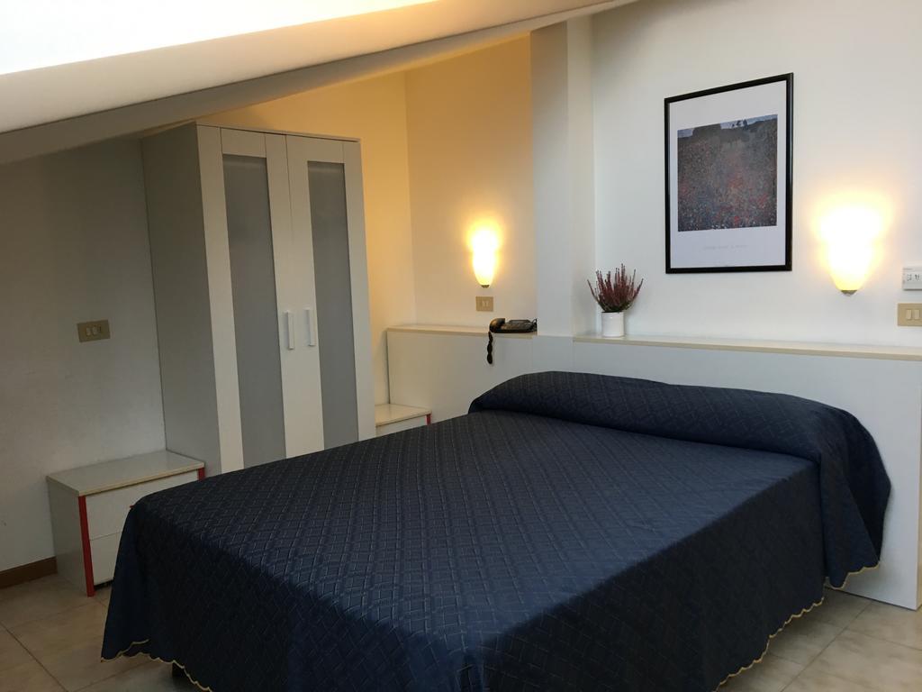 Hotel Zodiaco Lido di Jesolo Exteriör bild