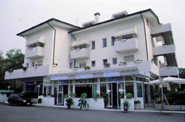 Hotel Zodiaco Lido di Jesolo Exteriör bild
